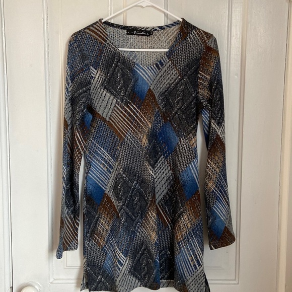 Neesha long sleeve dress, size medium. - Picture 1 of 4